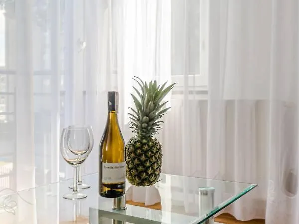 Apart Home Apartman *